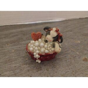 Enesco "Bubbling Over With Love" Figurine Cow In Bathtub 1994 Collectible Decor